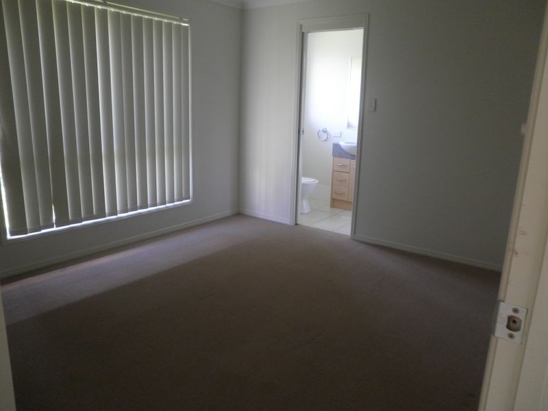 72 Anna Drive, Raceview QLD 4305