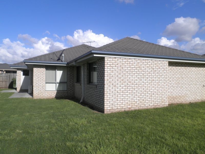 72 Anna Drive, Raceview QLD 4305
