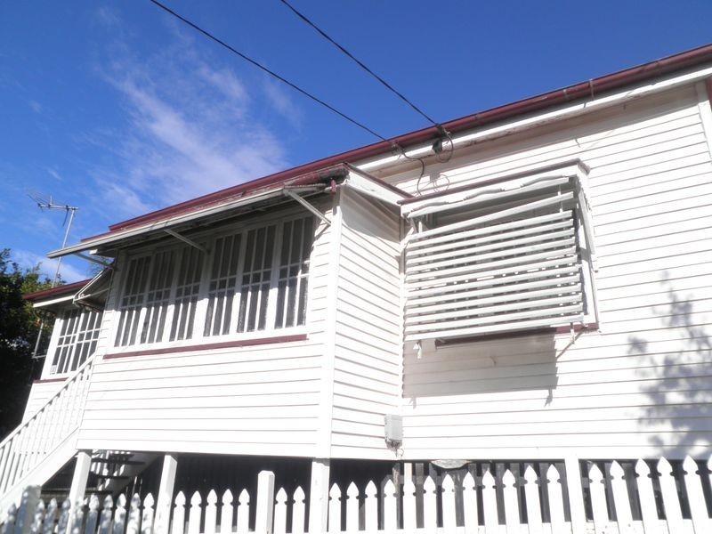 16 Elizabeth Street, Woodend QLD 4305