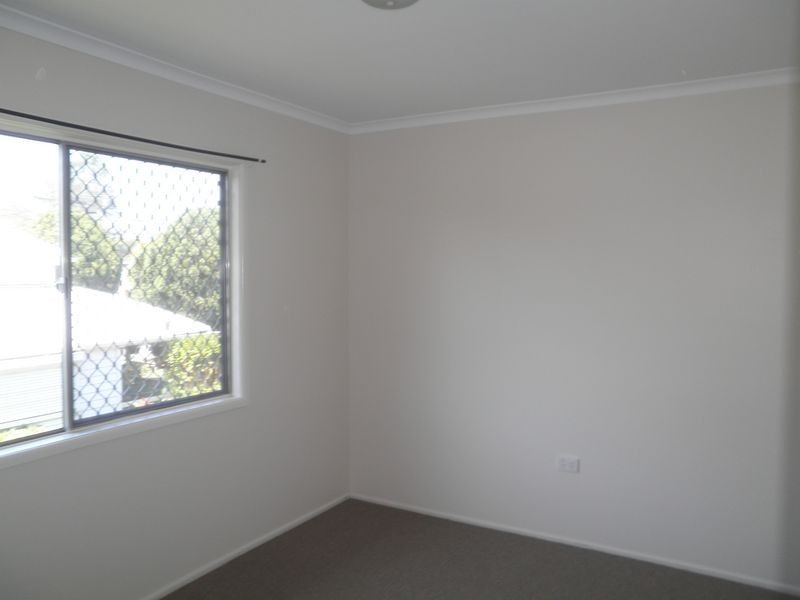 60 Barclay Street, Bundamba QLD 4304