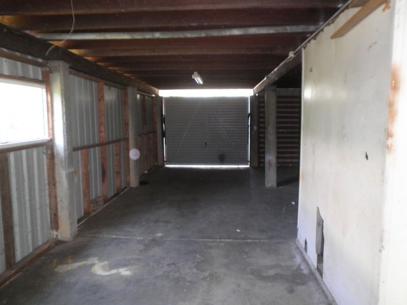 60 Barclay Street, Bundamba QLD 4304