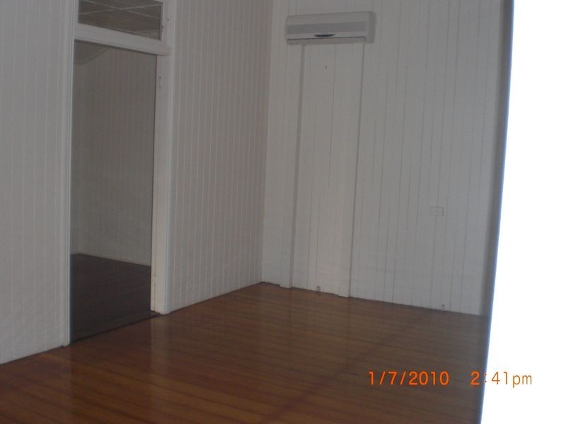 17 Pine Street, North Ipswich QLD 4305