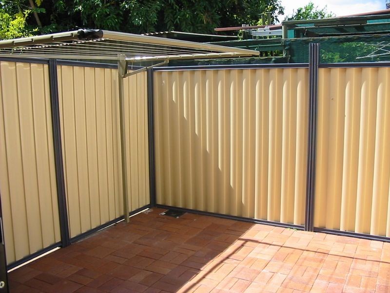 2/22 Brisbane Road, Dinmore QLD 4303