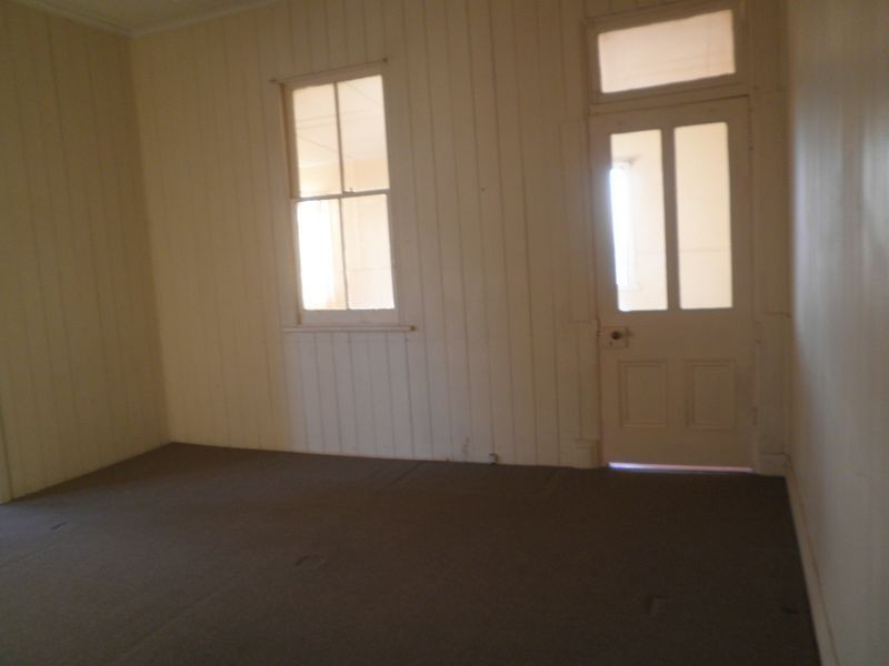 2/23 Pine Mountain Road, North Ipswich QLD 4305