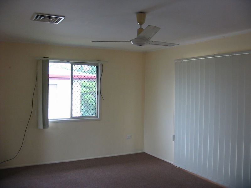 5 Barnes Court, Silkstone QLD 4304