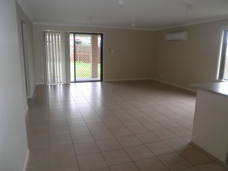 11 Rhiannon Drive, Flinders View QLD 4305