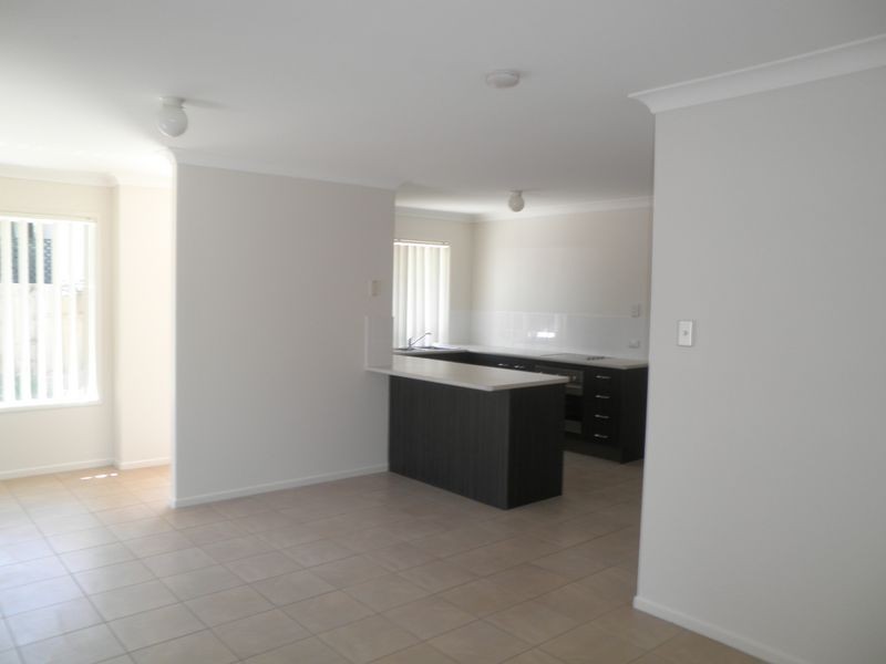 2/424 Ripley Road, Ripley QLD 4306