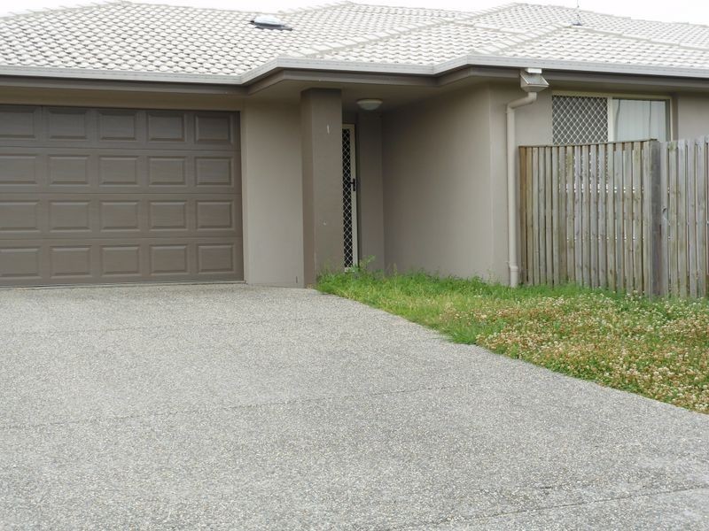 7 Ronayne Circle, One Mile QLD 4305