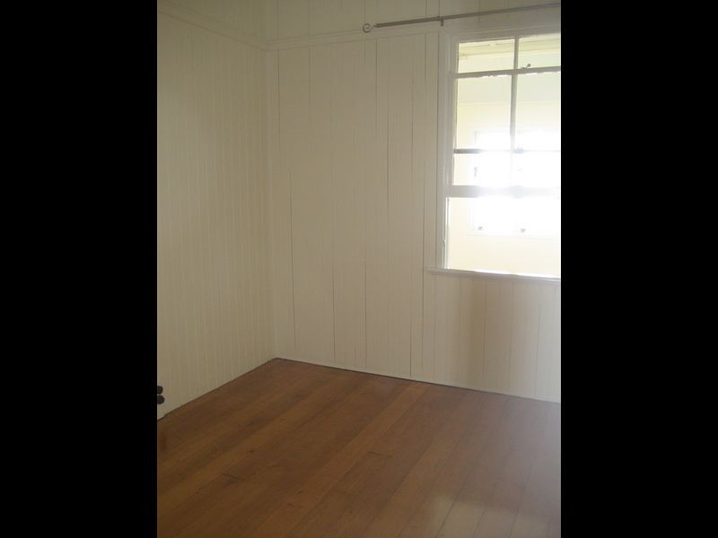 99 Woodend Road, Woodend QLD 4305