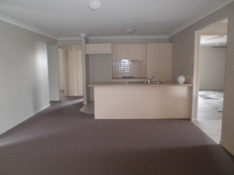 15 Dewhurst Crescent, Raceview QLD 4305