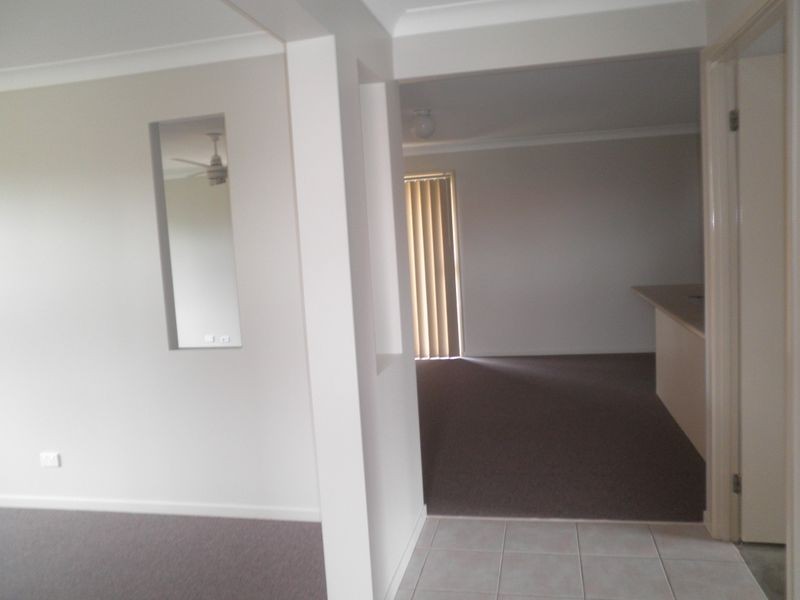 15 Dewhurst Crescent, Raceview QLD 4305