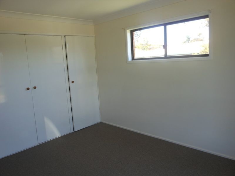 1/52 Naomai Street, Bundamba QLD 4304