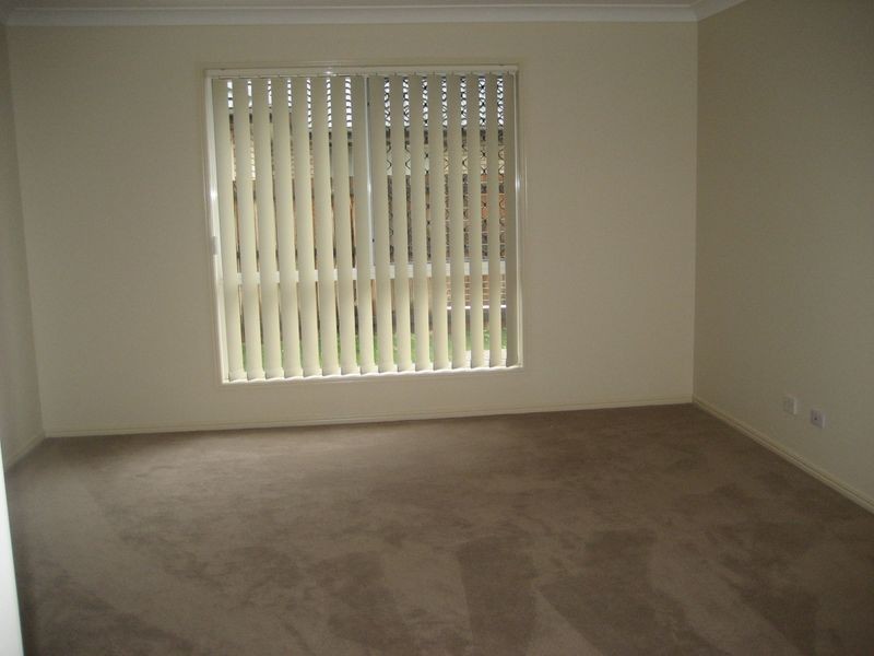 93 Anna Drive, Raceview QLD 4305