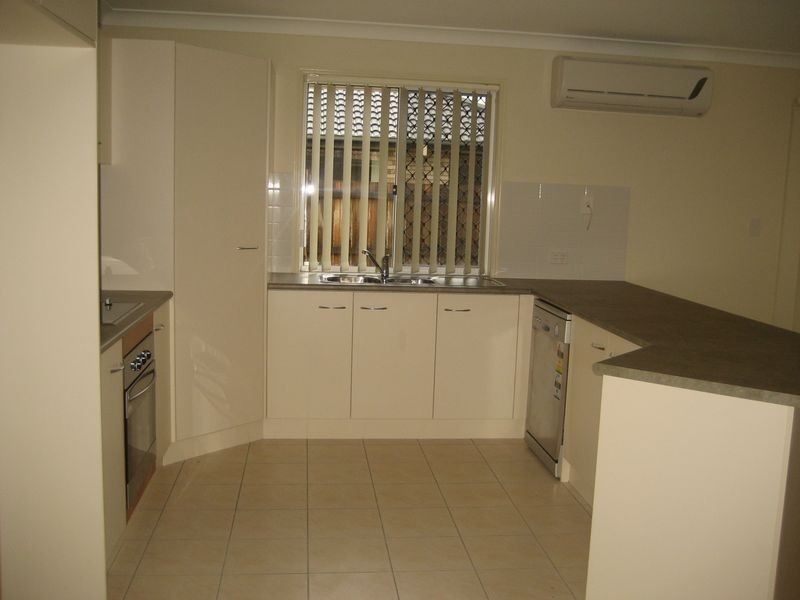 93 Anna Drive, Raceview QLD 4305