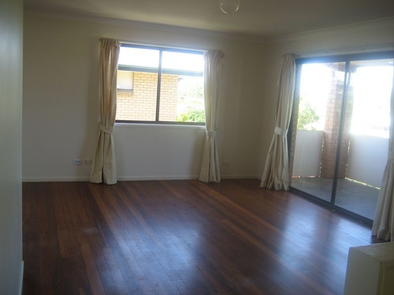 16 Rapur Street, Raceview QLD 4305