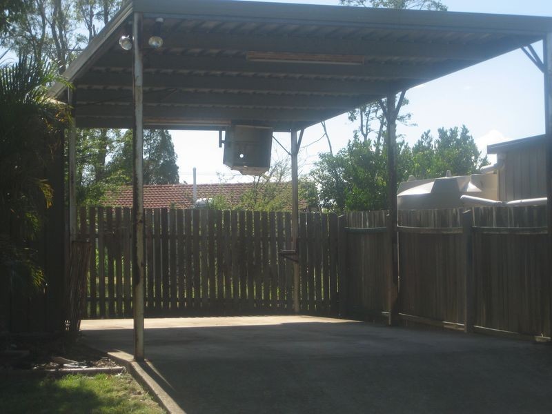 16 Rapur Street, Raceview QLD 4305