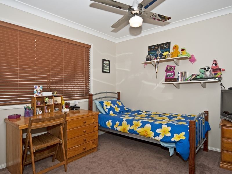 38 Rockman Drive, Raceview QLD 4305
