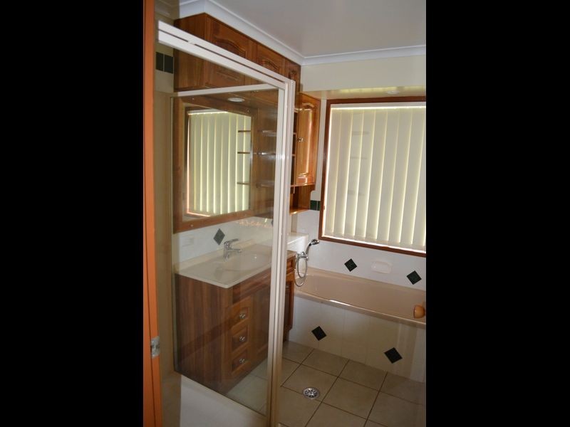 15 Cottonwood Place, Kholo QLD 4306