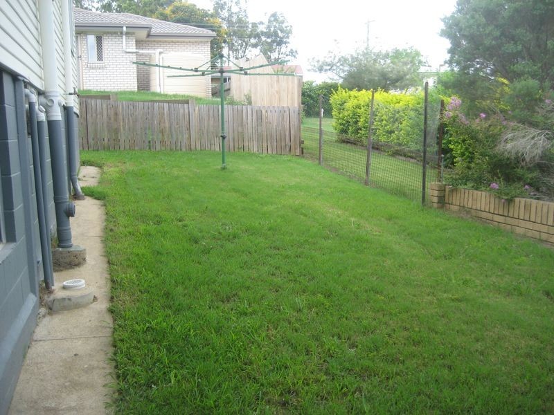 4 Berry Street, Churchill QLD 4305