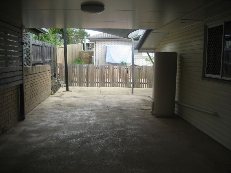 4 Berry Street, Churchill QLD 4305