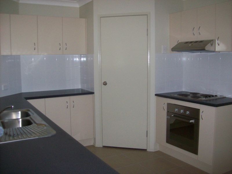 44 Eric Drive, Blackstone QLD 4304