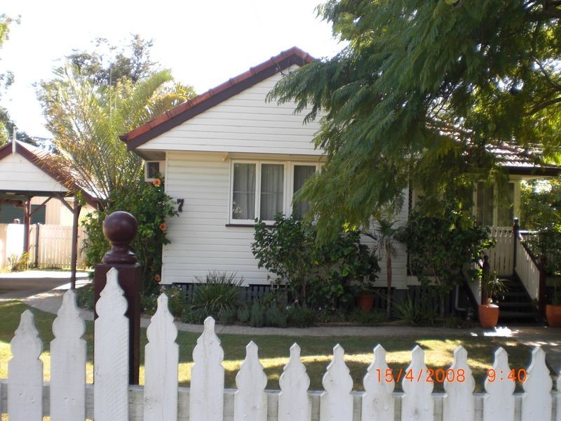 7 Birrell Street, Leichhardt QLD 4305