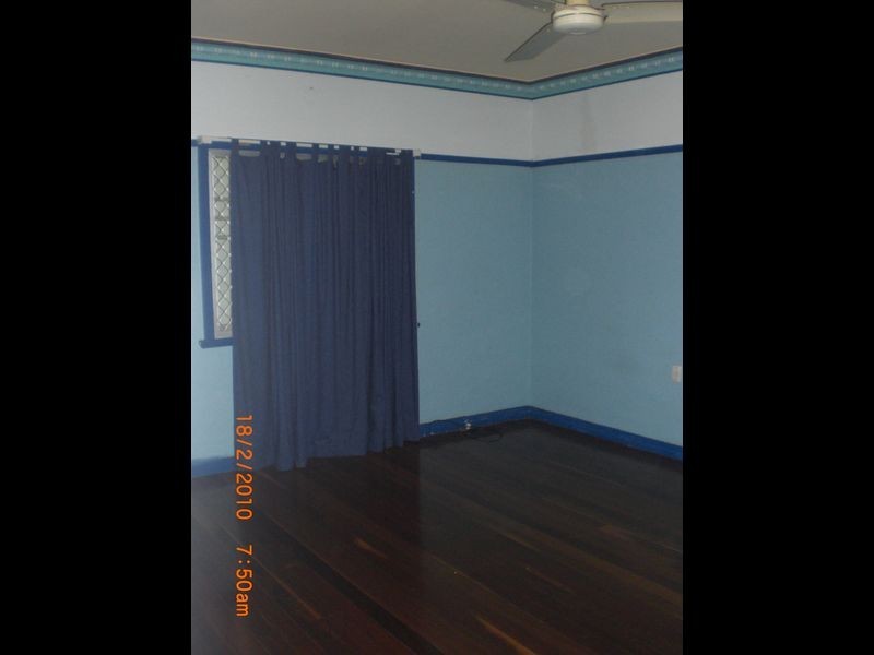 9 Stuart Street, Eastern Heights QLD 4305