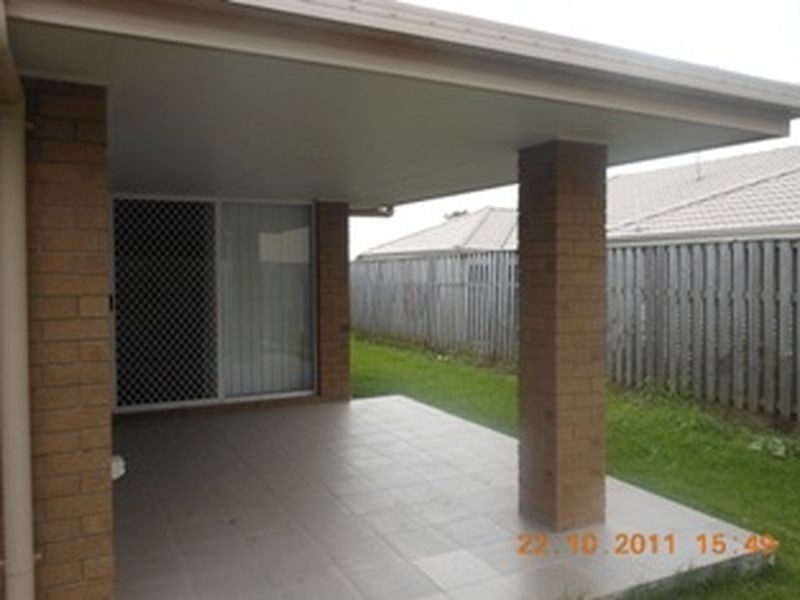 8 Westminster Crescent, Raceview QLD 4305