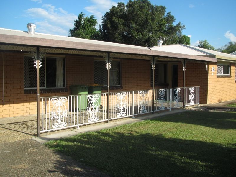 42 Russell Street, Silkstone QLD 4304