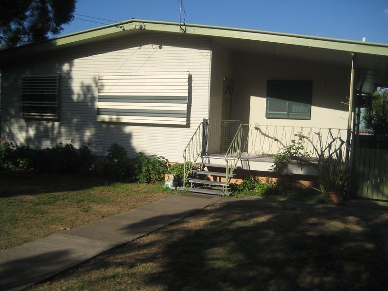 14 Jellicoe Street, Brassall QLD 4305