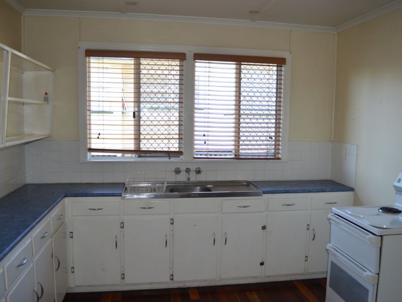 13 Ashgrove Street, Coalfalls QLD 4305