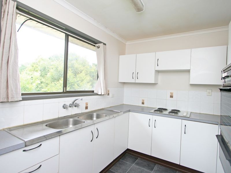 44 Roberston Road, Eastern Heights QLD 4305
