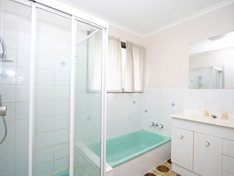 44 Roberston Road, Eastern Heights QLD 4305