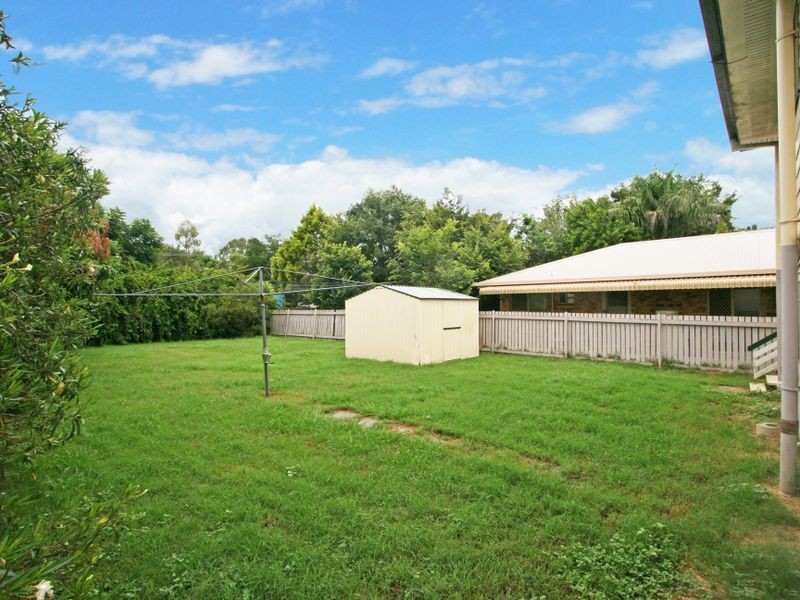 44 Roberston Road, Eastern Heights QLD 4305