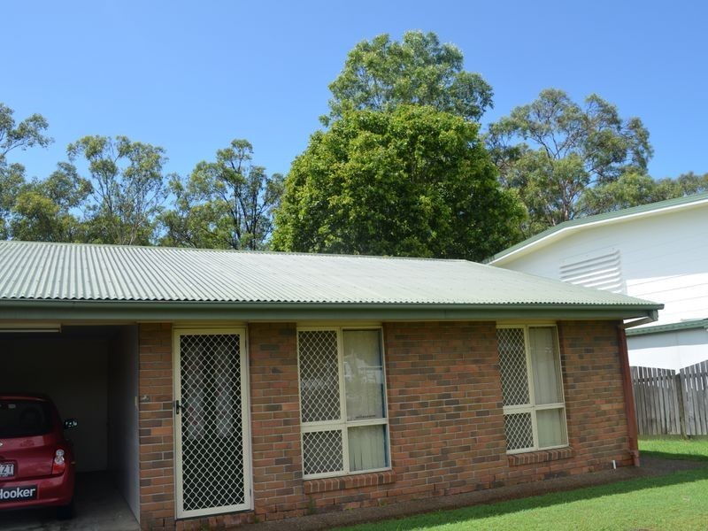 2/102 Mary Street, Blackstone QLD 4304