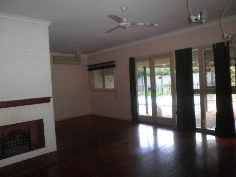 1 Kallara Ave, Ipswich QLD 4305