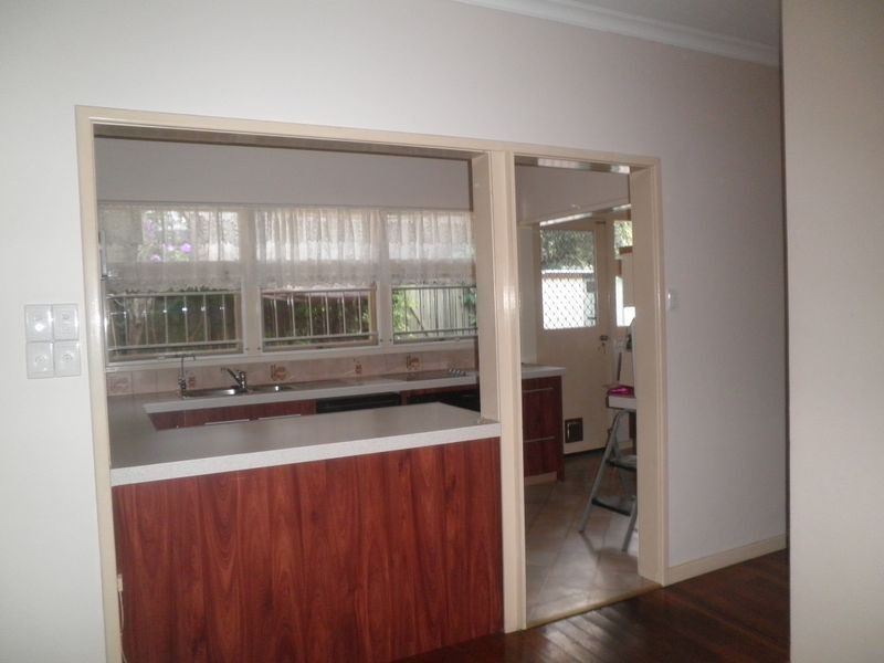 1 Kallara Ave, Ipswich QLD 4305