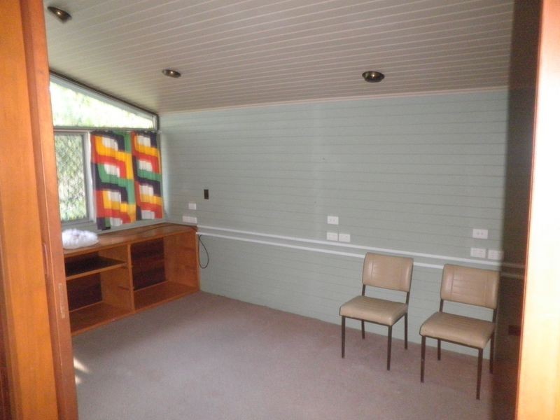 1 Kallara Ave, Ipswich QLD 4305