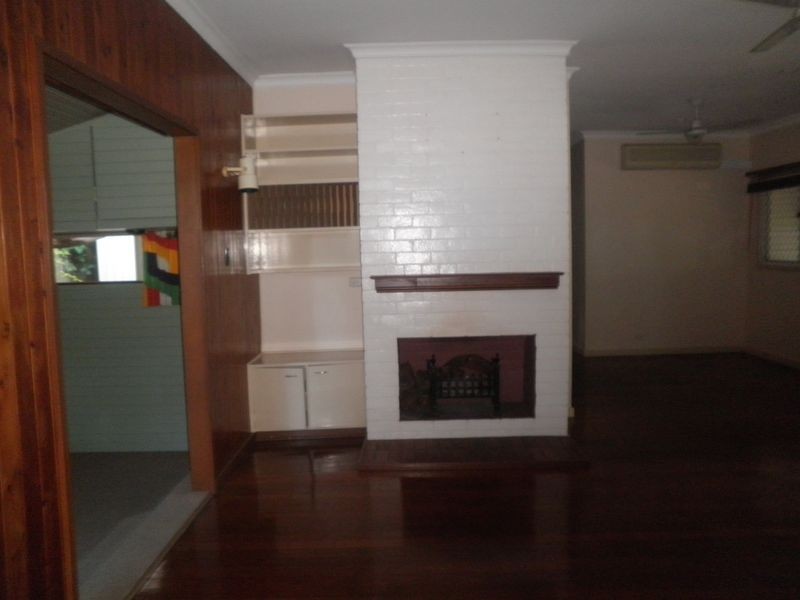 1 Kallara Ave, Ipswich QLD 4305