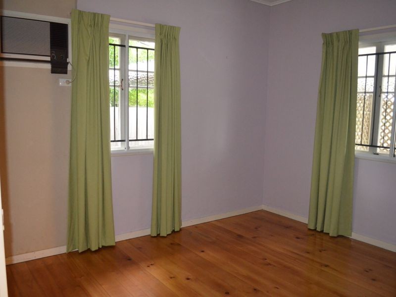 14 Cameron Street, Brassall QLD 4305