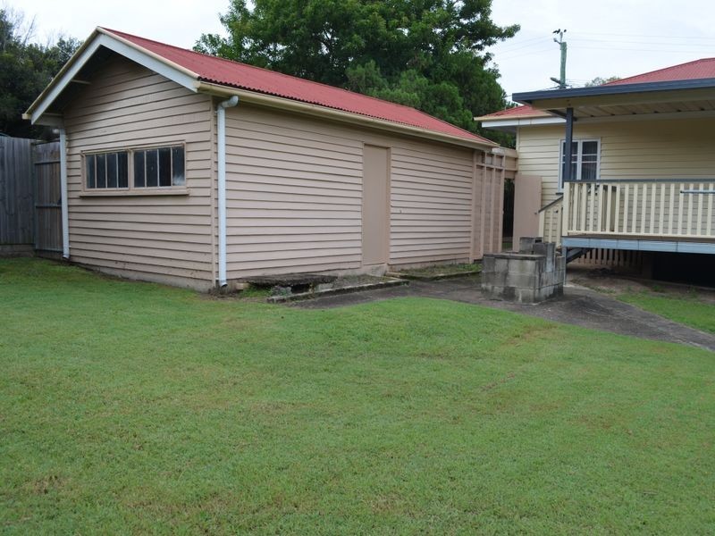 14 Cameron Street, Brassall QLD 4305