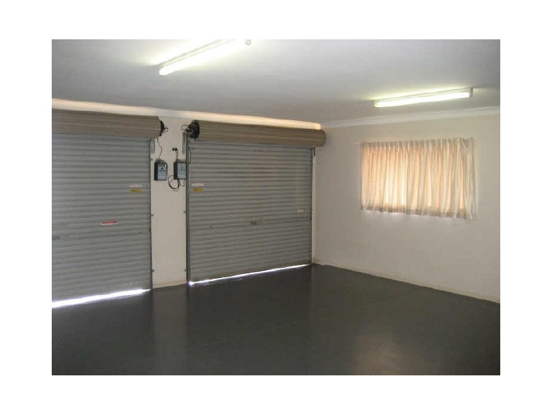 19a Brisbane Road, Dinmore QLD 4303