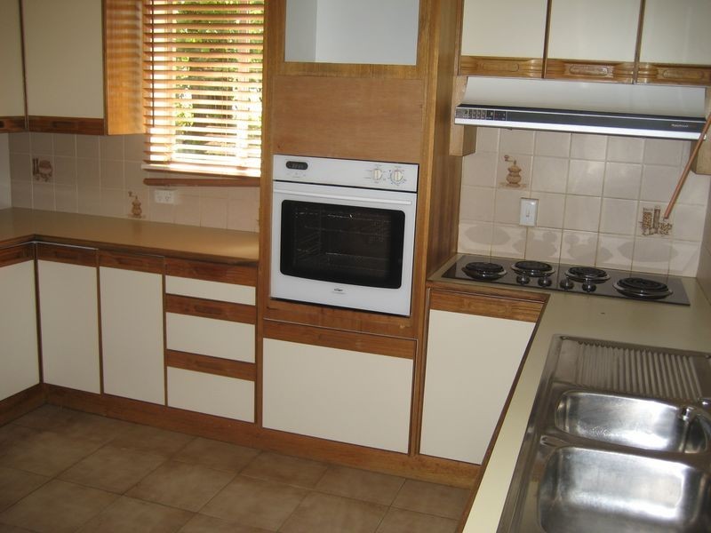 32 Siemons Street, One Mile QLD 4305