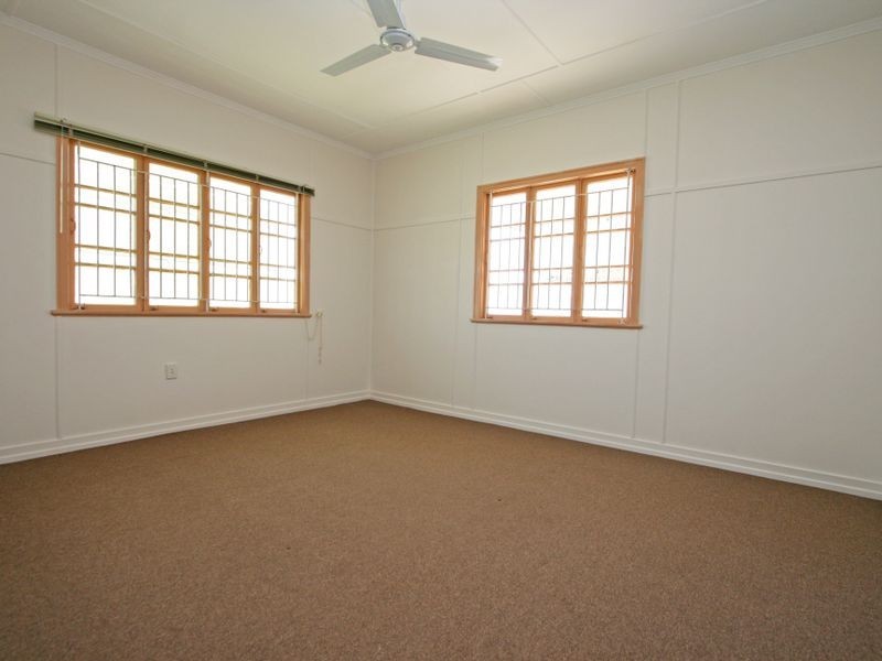 13 Doorey Street, One Mile QLD 4305