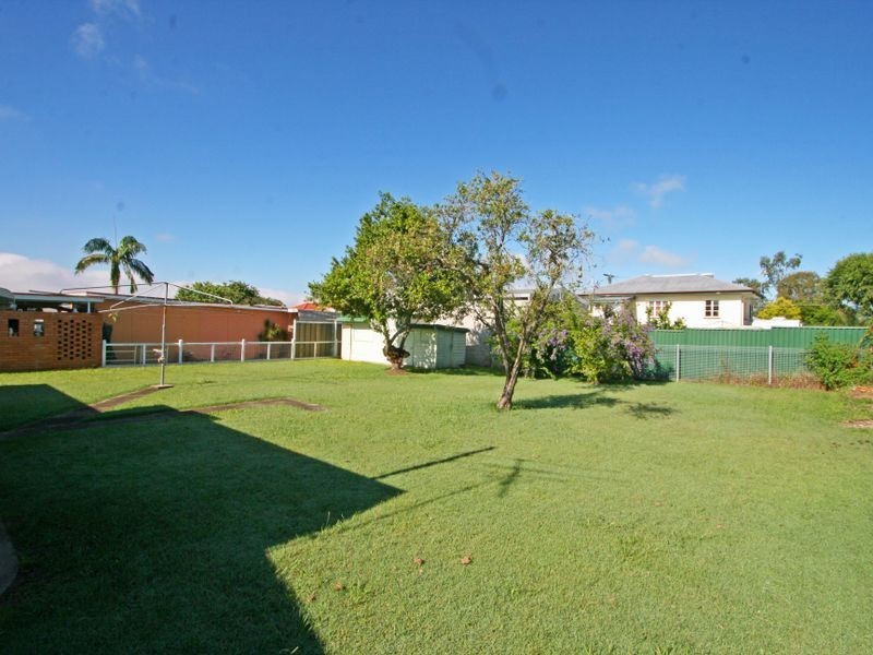 13 Doorey Street, One Mile QLD 4305
