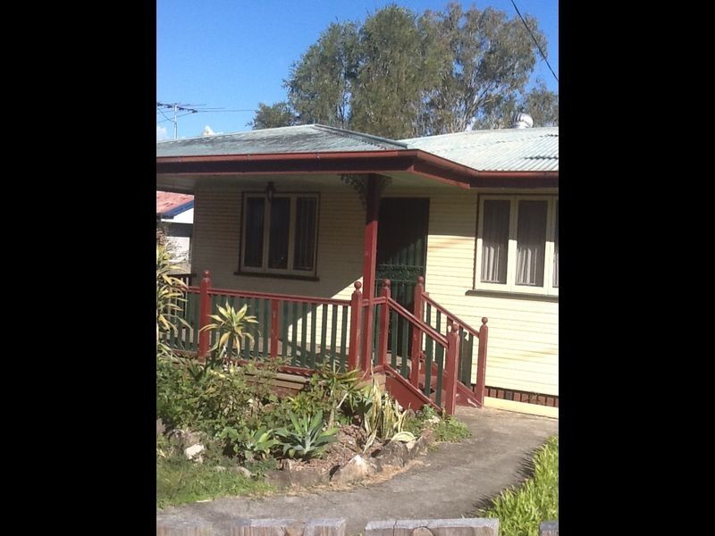 81 Brisbane Road, Riverview QLD 4303