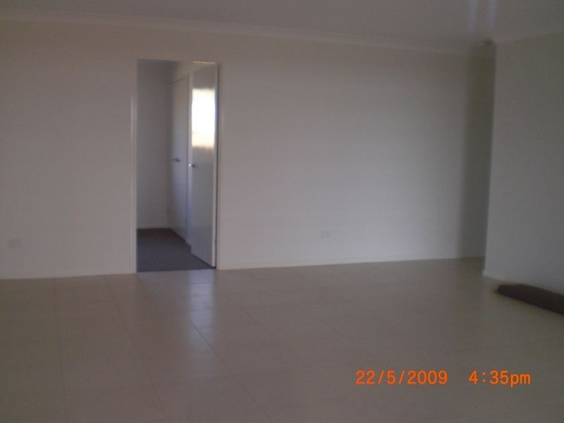 36 Honeyeater Street, Lowood QLD 4311