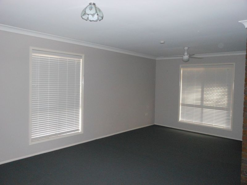 4 Pender Street, North Ipswich QLD 4305