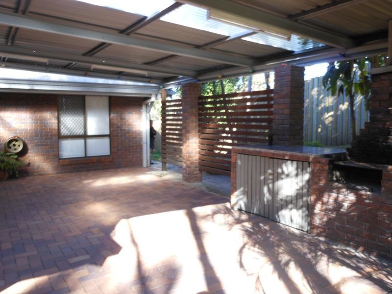 4 Pender Street, North Ipswich QLD 4305