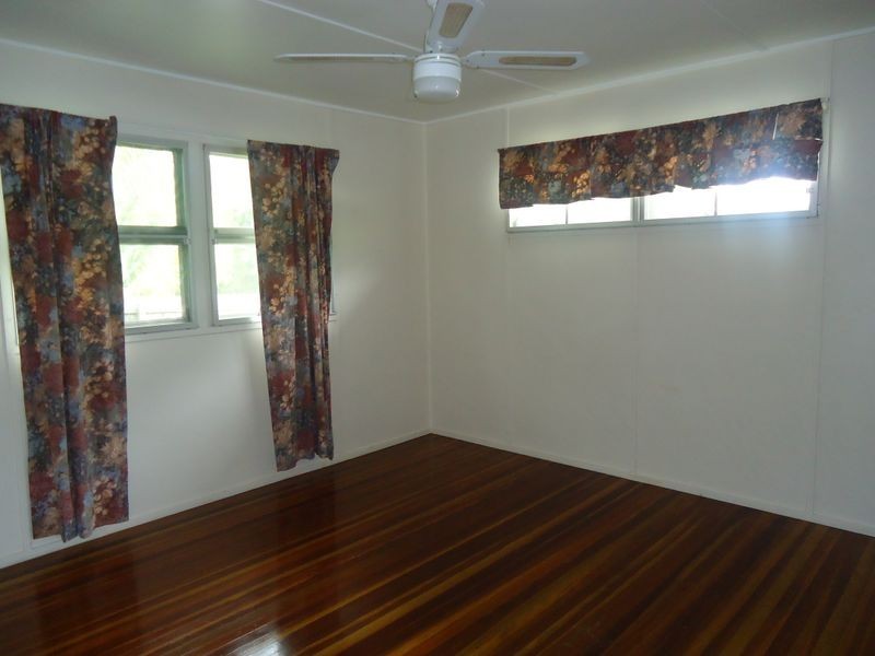 10 Coverack Street, Leichhardt QLD 4305